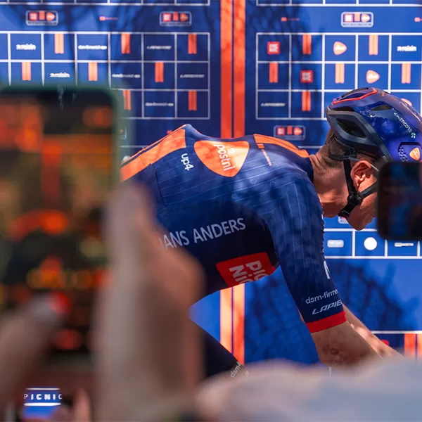 AEROBAG AL TOUR DE FRANCE 2026 CON IL TEAM PICNIC POSTNL