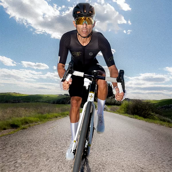 Nalini presenta la capsule collection per Daniele Bennati: stile essenziale e performance ai vertici