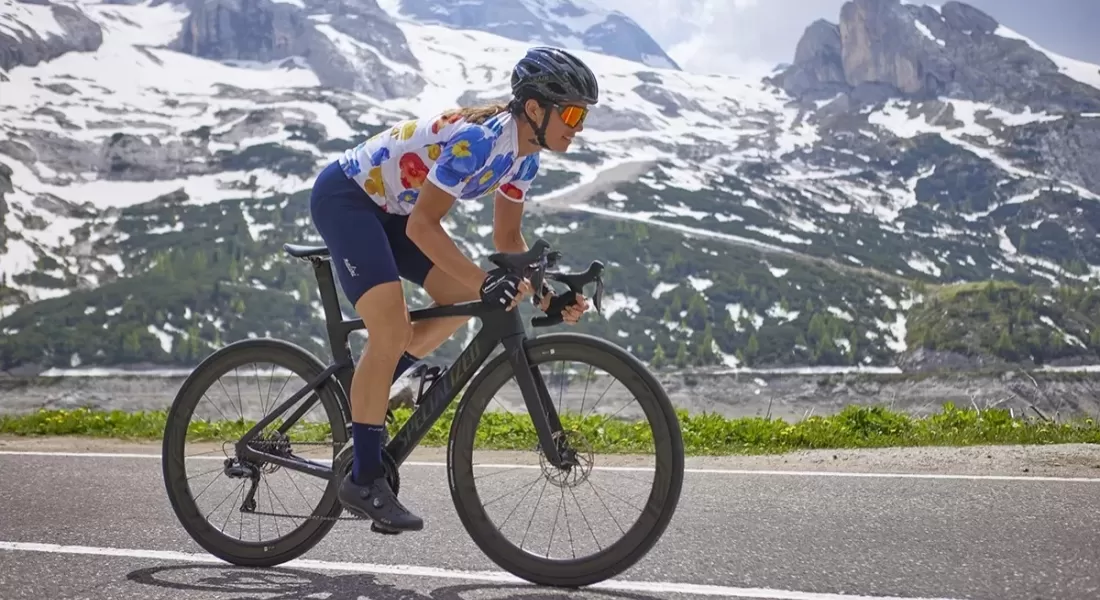 Women's cycling apparel: a comprehensive guide