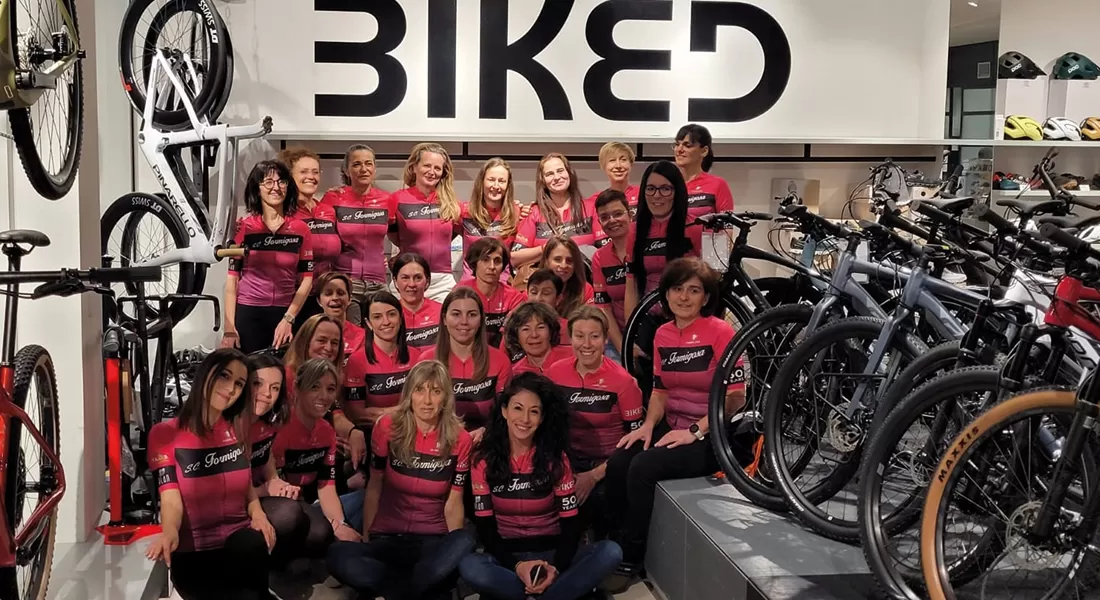 La nuova maglia per il team femminile FORMIGOSA